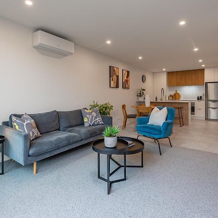 Urban Nest - Entire Townhouse And Free Parking Vila Christchurch Exterior foto